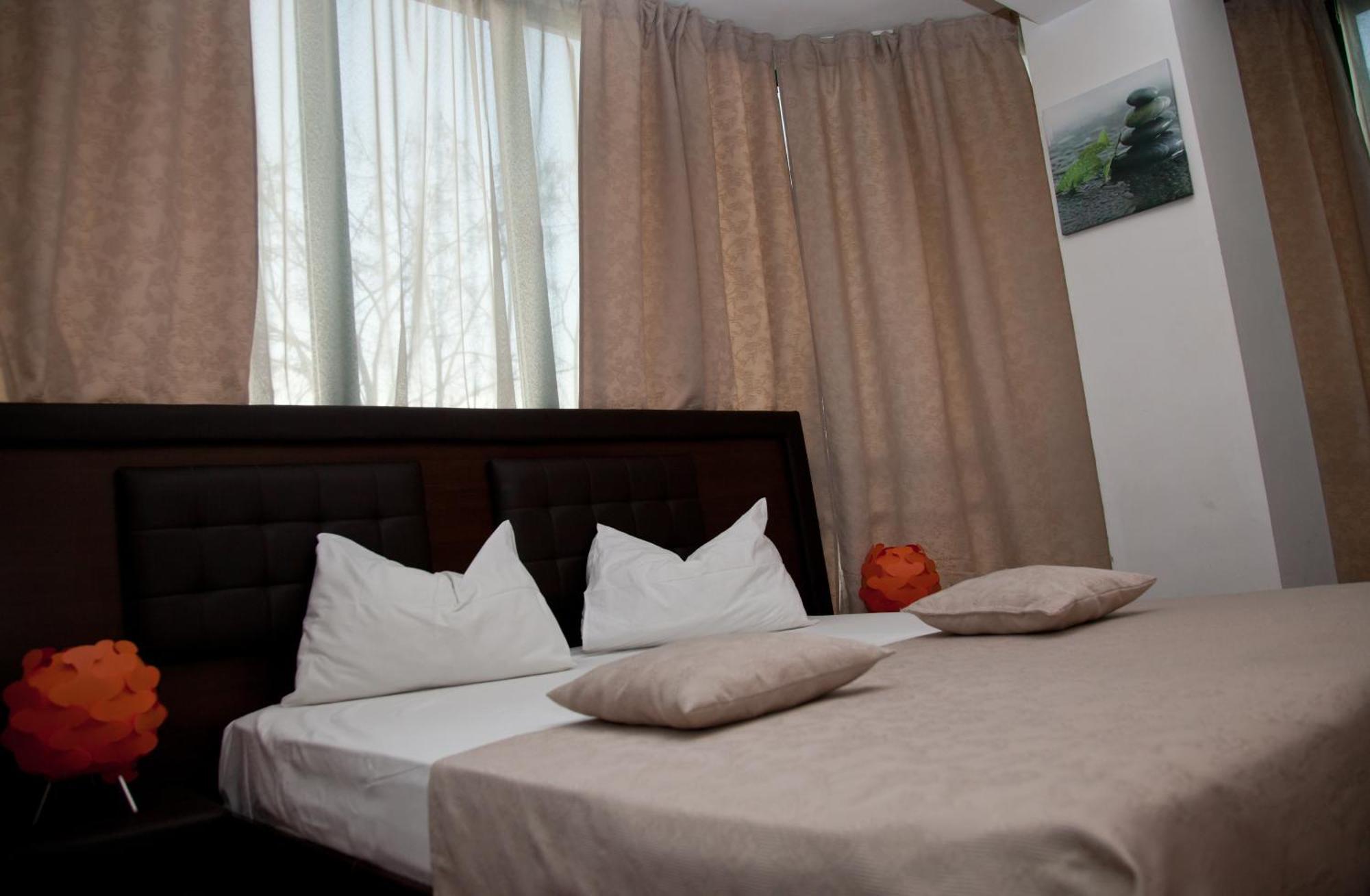 Hotel Metropol Piteşti Chambre photo
