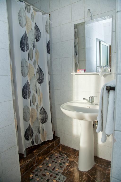 Hotel Metropol Piteşti Chambre photo
