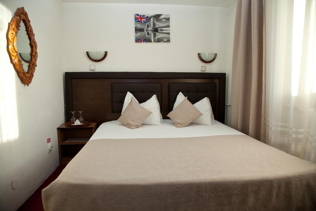 Hotel Metropol Piteşti Extérieur photo