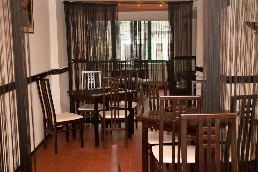 Hotel Metropol Piteşti Extérieur photo