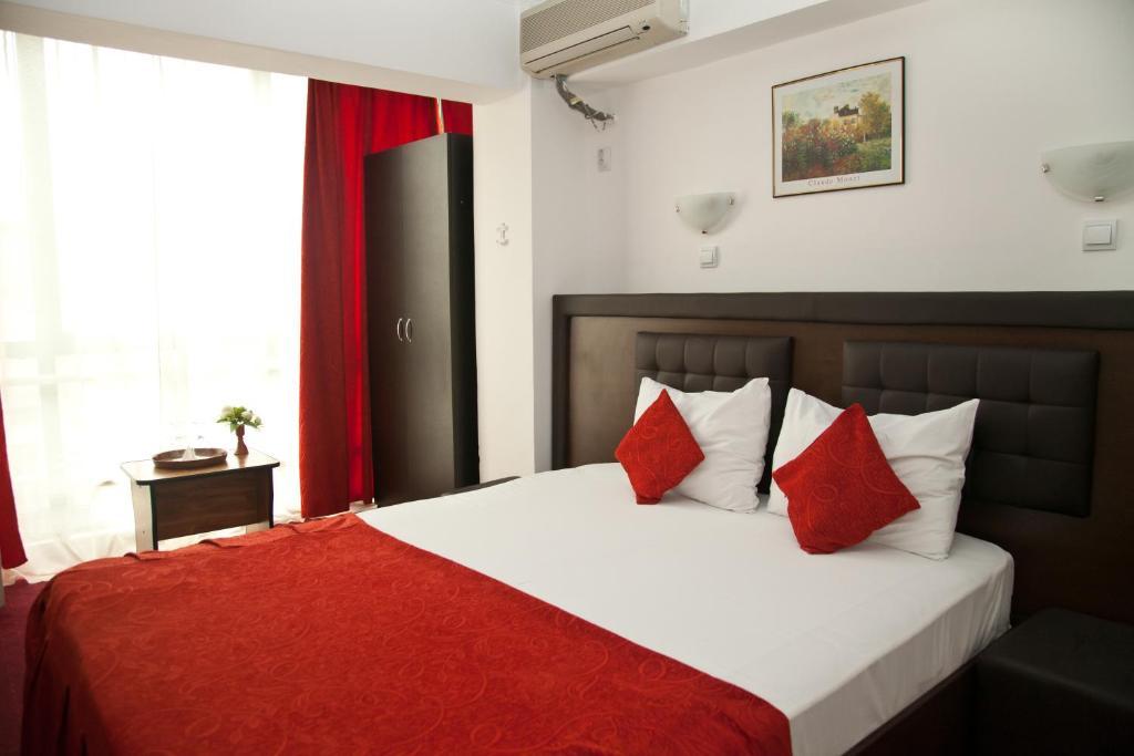 Hotel Metropol Piteşti Extérieur photo
