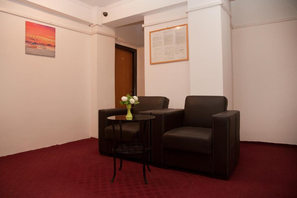 Hotel Metropol Piteşti Extérieur photo